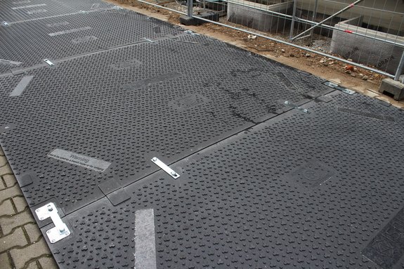 Groundprotect M Bodenschutzplatten als Untergrund für LKWs, PKWs und Stapler - 8