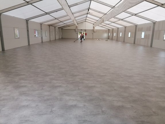 Container, Fertighalle und Zelte als Kombi-Paket für Notunterkunft in Friedberg - 3